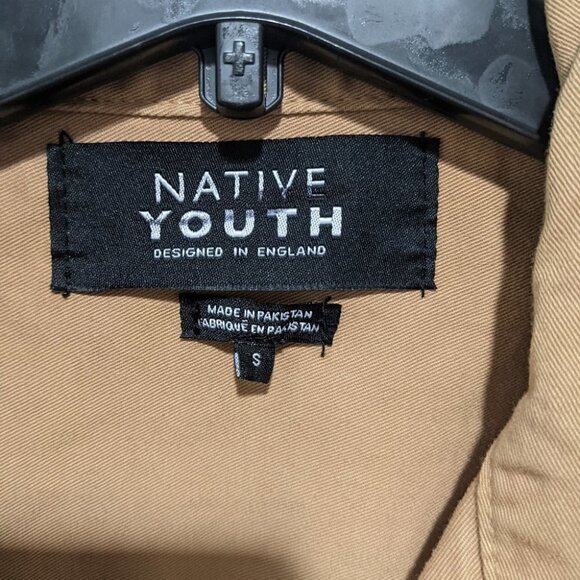 New Native Youth | 3D Pocket Cotton Button-Up Camp Shirt - Picture 4 of 7